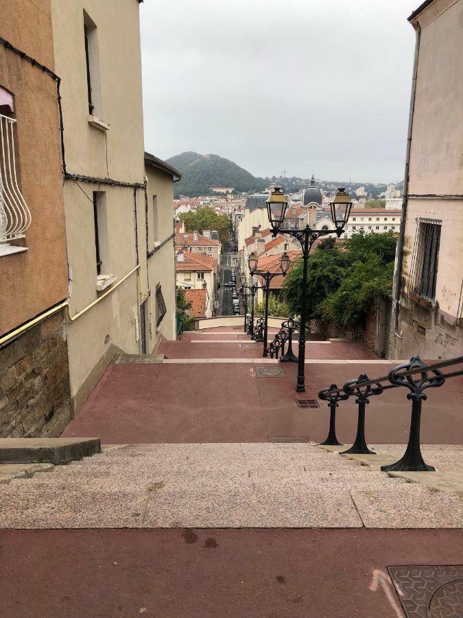 Appartement Lulu Philipp coté cour à Saint-Etienne  Extérieur photo