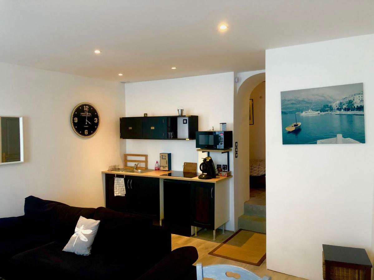 Appartement Lulu Philipp coté cour à Saint-Etienne  Extérieur photo